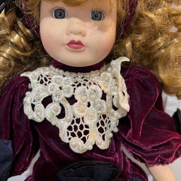 Victorian Collection Limited Edition Melissa Jane Porcelain Doll 1996 - Picture 5 of 7